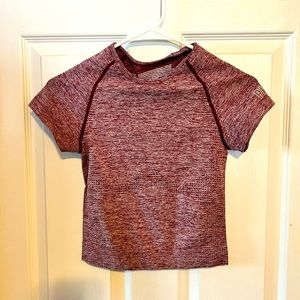 Victoria’s Secret Pink Small burgundy seamless crop workout top